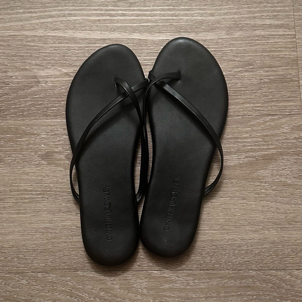 Cynthia rowley toe cross thong sandals flip flops